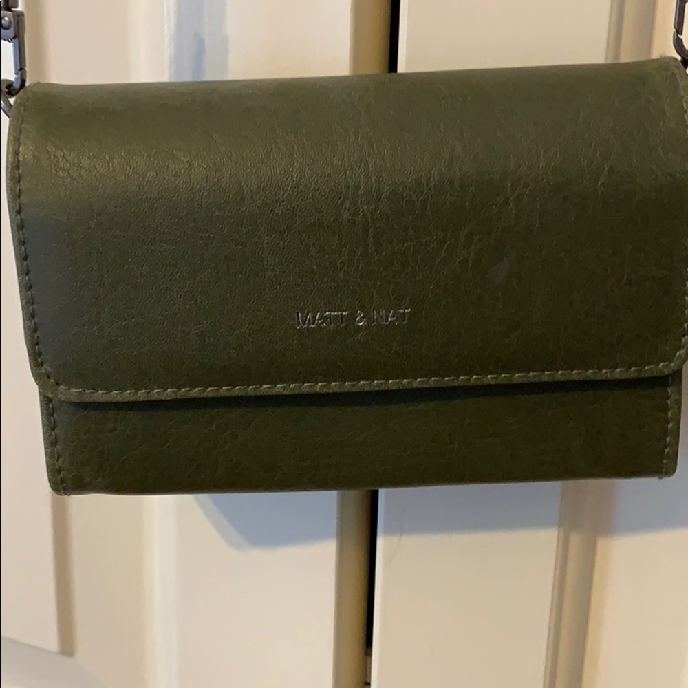 Small Matt and nat criss body bag